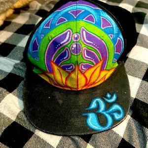 lotus trippy hat